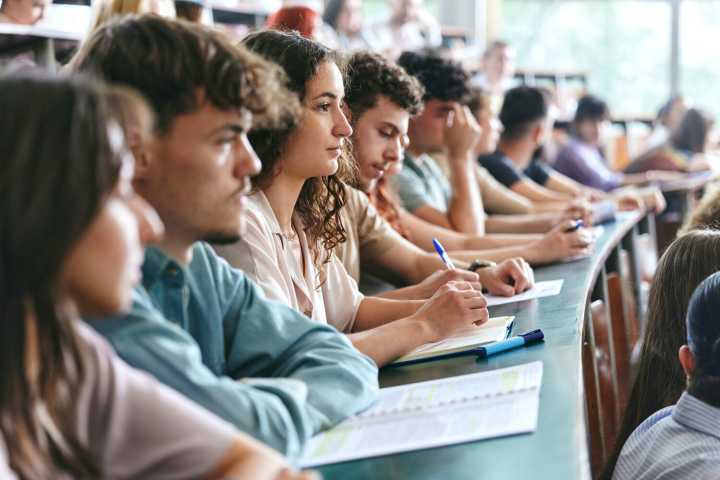 Mesa Public Schools’ budget, enrollment are declining