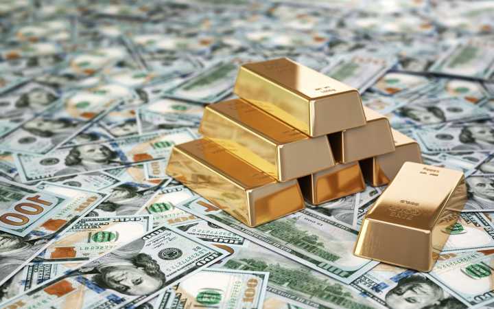 Why A Weak Dollar Is Good For Gold (And Potentially Your Portfolio)