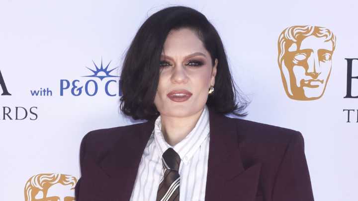 Jessie J diagnosed with 'early breast cancer'