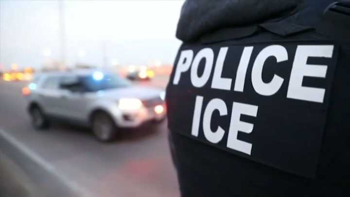Regresa a EEUU guatemalteco deportado a México – Telemundo Washington DC (44)
