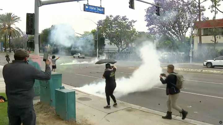 Protesters in California clash with federal agents