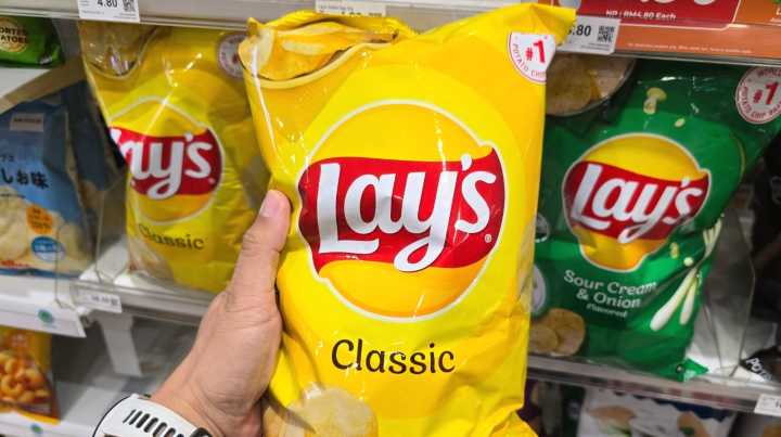 The Discontinued Lay's Chips Literally No One Wants To See Again