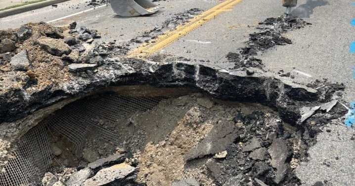 Sinkhole closes part of Virginia Street in Evansville