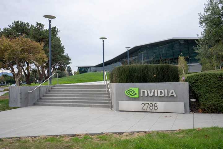 Nvidia: Blackwell Platform And Data Centers Key To Sustaining Explosive Growth