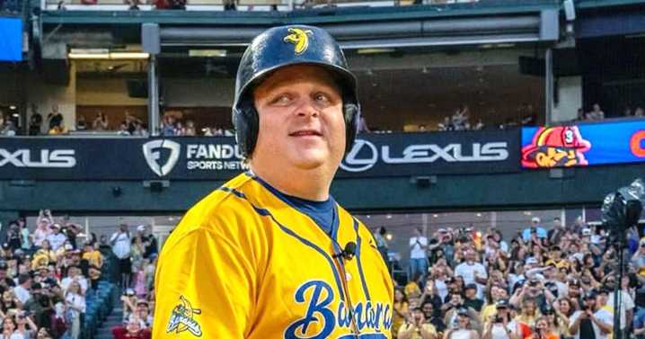 ‘Sandlot’ Star Patrick Renna Plays with the Savannah Bananas