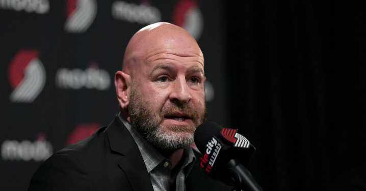 Evaluating Blazers General Manager Joe Cronin