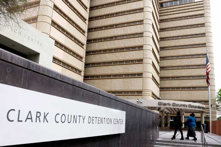 Las Vegas police entering agreement with ICE to turn over undocumented inmates 
