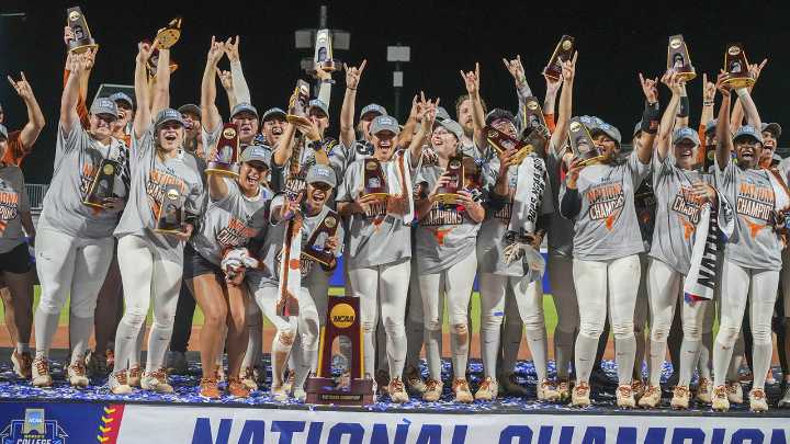Texas Beats Texas Tech in 3rd Game of WCWS to Win Its 1st National Championship
