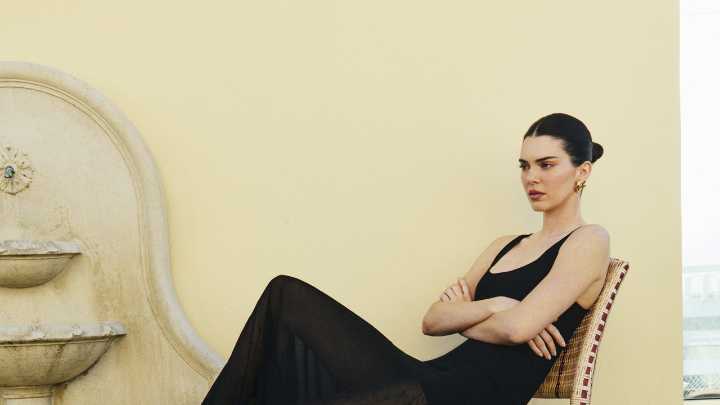 Take it From Kendall Jenner—A Minimalist Summer Dress Is the Ultimate Cool