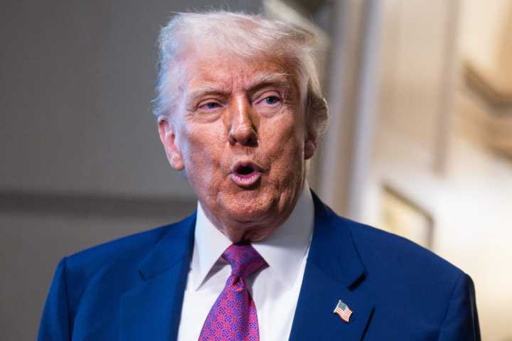 Trump bans nationals of 12 countries from US entry