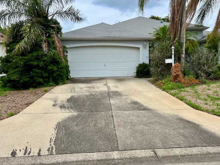 Home in The Villages falls into neglect after owner heads back to Ohio