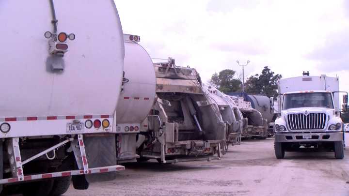 ‘Those things do just explode’: Lincoln garbage hauler talks vape