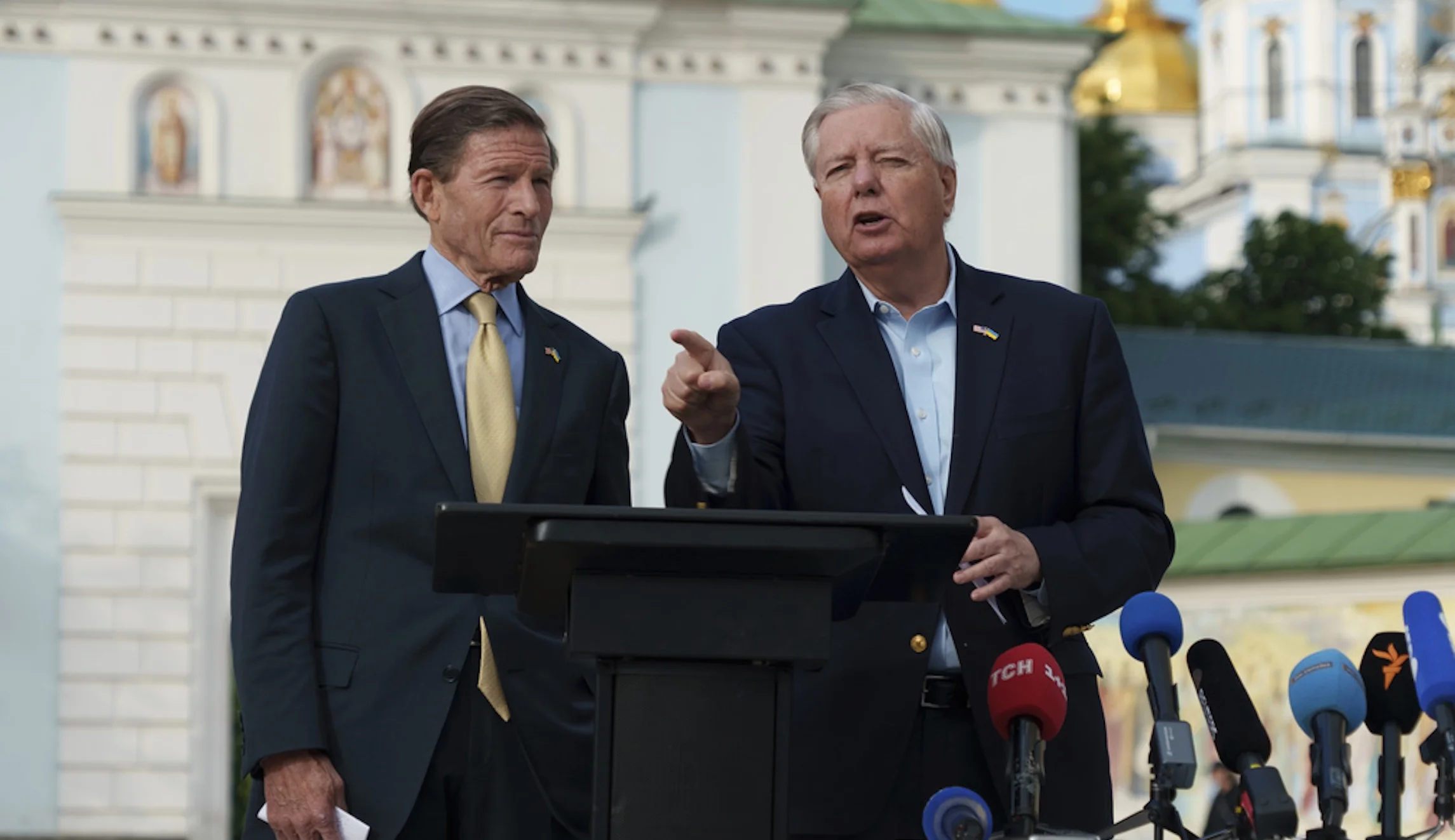 Russia hawks to host Senate briefing on sanctions bill