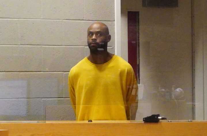 UPDATE: Bend man accused of stabbing 12 during check-in at Salem Union Gospel Mission