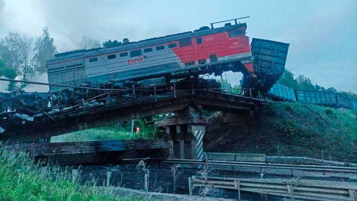 Seven dead and 70 injured after two Russian bridges collapse amid reports one was 'blown...