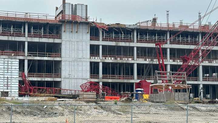2 dead in Merritt Island crane collapse, sheriff's office says