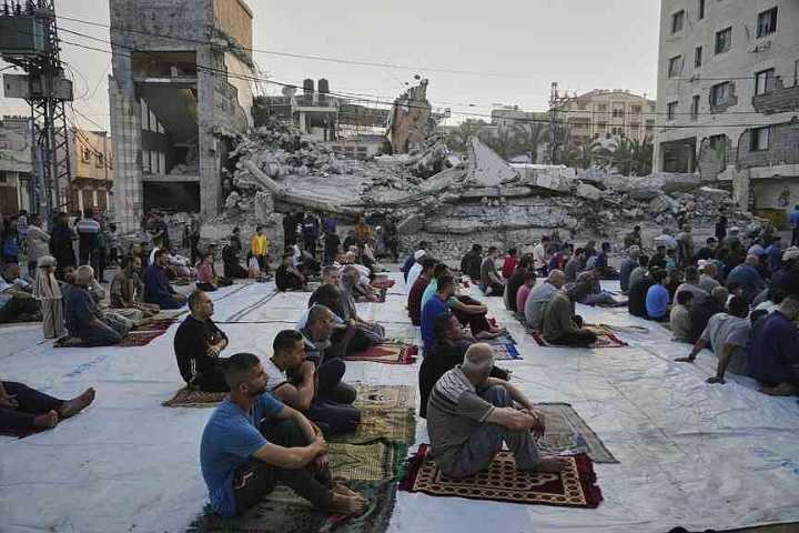 Hunger mars Islamic holiday in Gaza