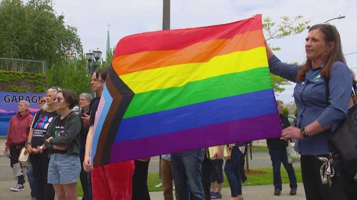 LGBTQ+ nonprofit accuses Lynnwood of Pride flag removal