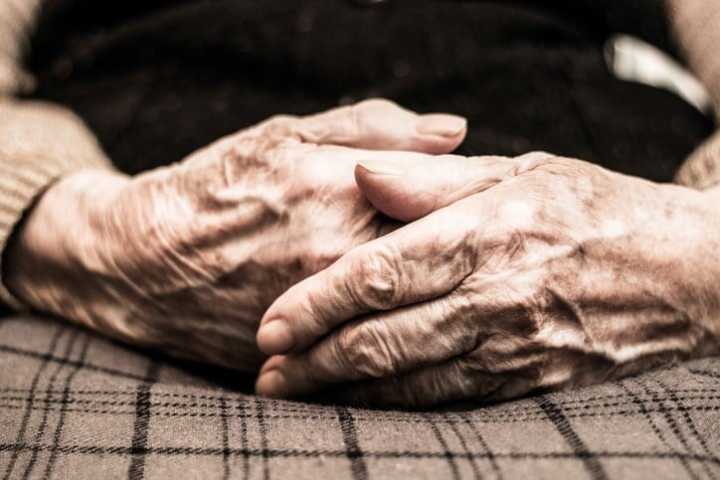 Daughter accused of stealing $41,000 from ailing Grove City mother