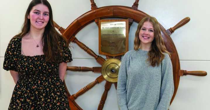 Personal adventures lie ahead for top Narragansett students