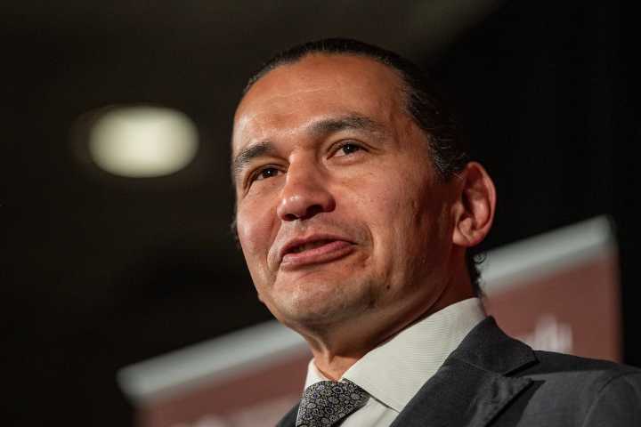 Premier Wab Kinew promotes Manitoba trade corridor that could include a pipeline