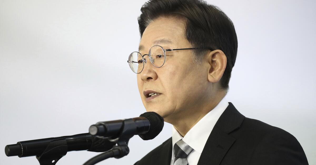 How a former factory worker rose to South Korea’s presidency 