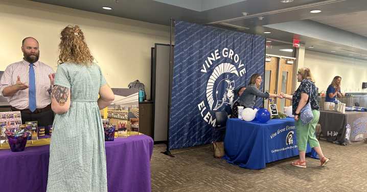 Kentucky school districts looking to fill dozens of positions during summer break