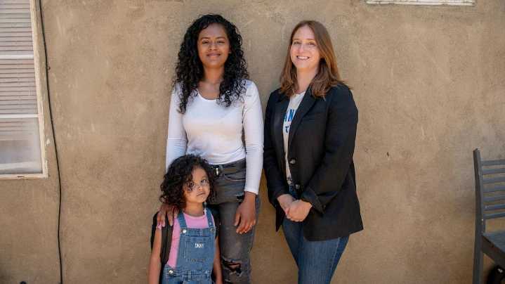 Niña inmigrante recibe permiso humanitario para tratamiento médico en EE.UU.
