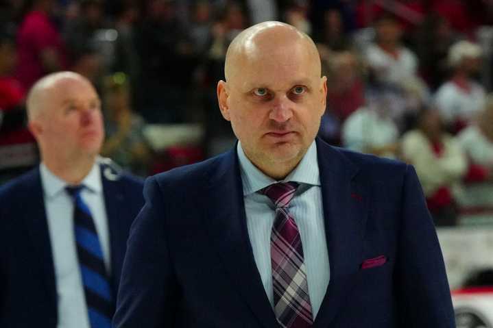 Toronto Maple Leafs Hire Former Head Coach As Assistant