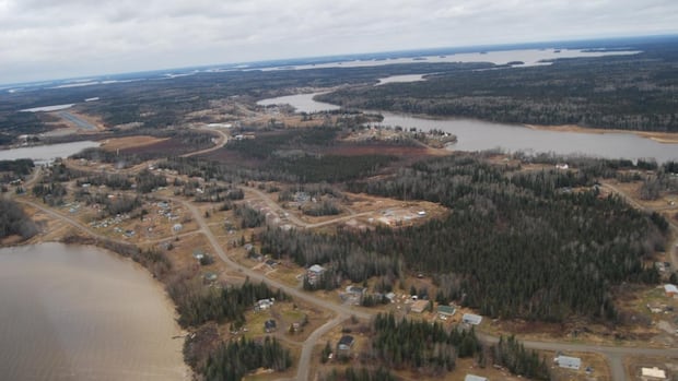 Evacuation order issued for Sandy Lake First Nation as wildfire spreads