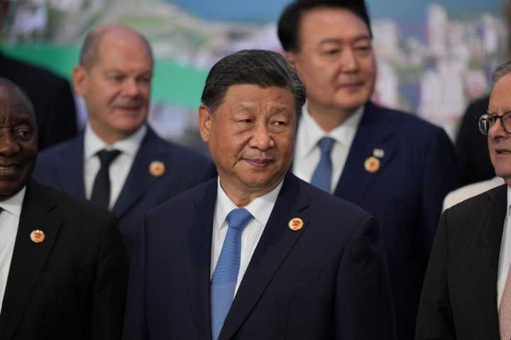 2 face federal charges in stalking, harassment of L.A. artist critical of Chinese President Xi