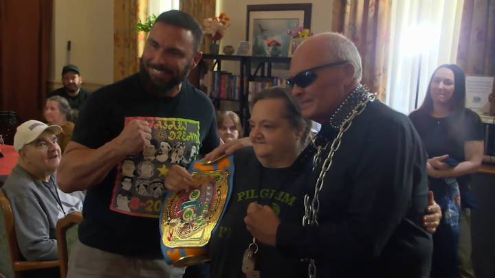 Elderly woman with terminal cancer surprised with WWE tickets