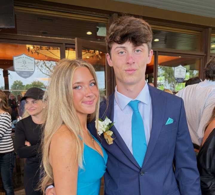 Hall High School Junior Prom: Photo Gallery
