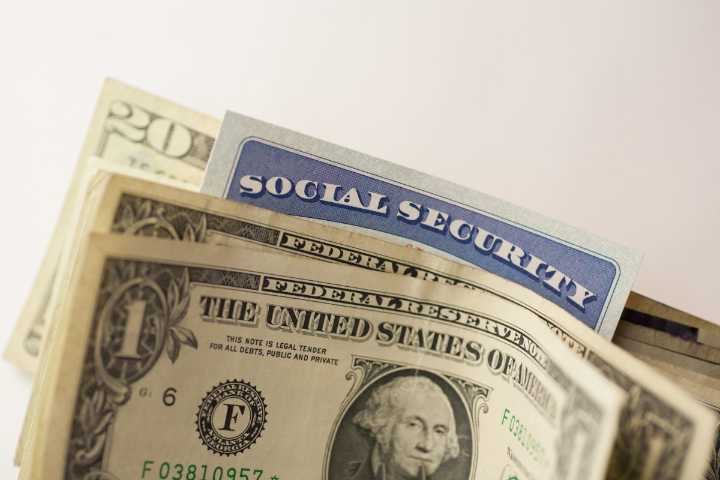 Seguro Social: quiénes recibirán $2,000 el miércoles 11 de junio