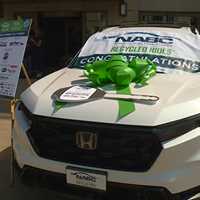 Wisconsin veterans receives refurbished car to help her continue helping others