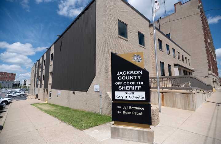 New immigration coalition challenges Jackson County Sheriff’s ICE partnership