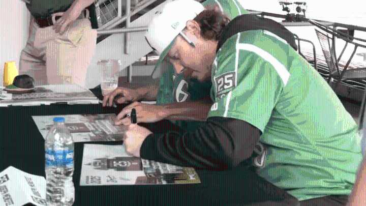 PHOTOS: Dayton Dragons fans meet team and Hall of Famer