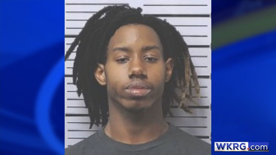 Mobile teen accused of elderly abuse following car crash