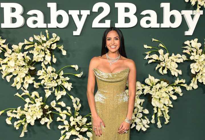 Vanessa Bryant shuts down pregnancy rumors with Rihanna’s help