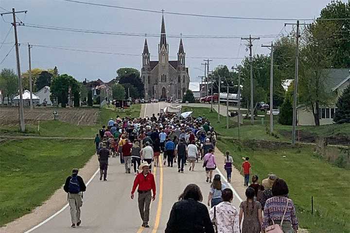 National pilgrimage leaders urge large procession turnouts to counter anti