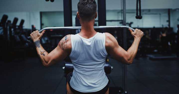 Gen Z Men Are Battling 'Loneliness Epidemic' In The Gym