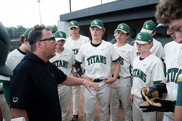 Rain delays lead to changes in pitching plans for baseball regional semifinals