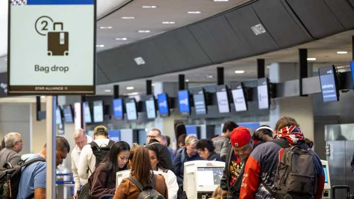 United Airlines is changing how early you need to check-in for flights. Here's the new deadline