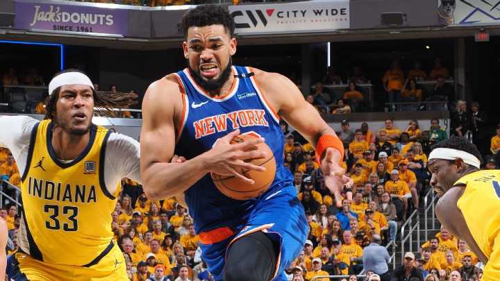 Sources - Karl-Anthony Towns treated for knee, finger injuries