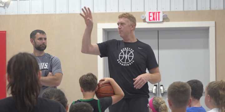 Former Celtics forward to host meet