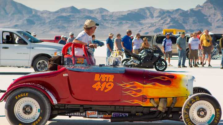 10 destinations across the US for car enthusiasts to add to their bucket list