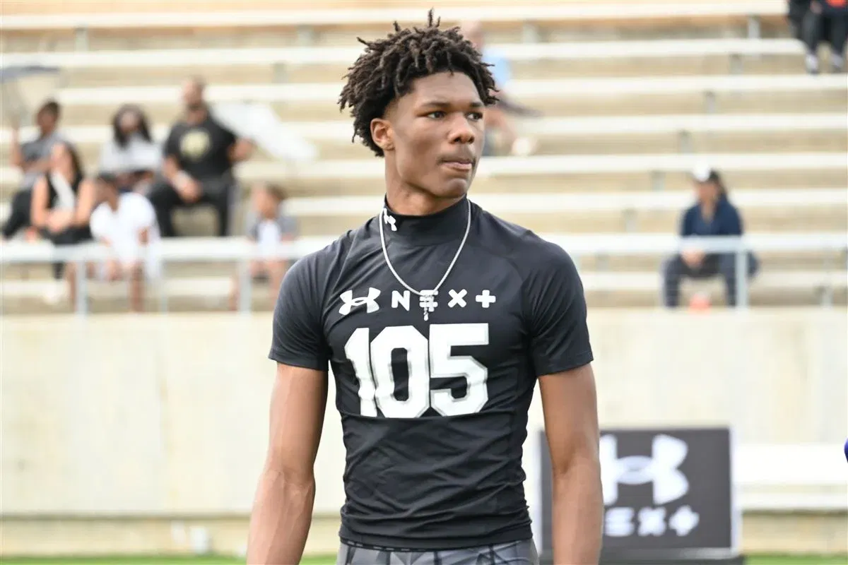 5-Star Keisean Henderson Put On Flip Watch as ACC Powerhouse Deals Heavy Blow to Willie Fritz & Houston ACC giant's urge to land 5-star hot quarterback recruit Keisean Henderson gets oomphed up with l