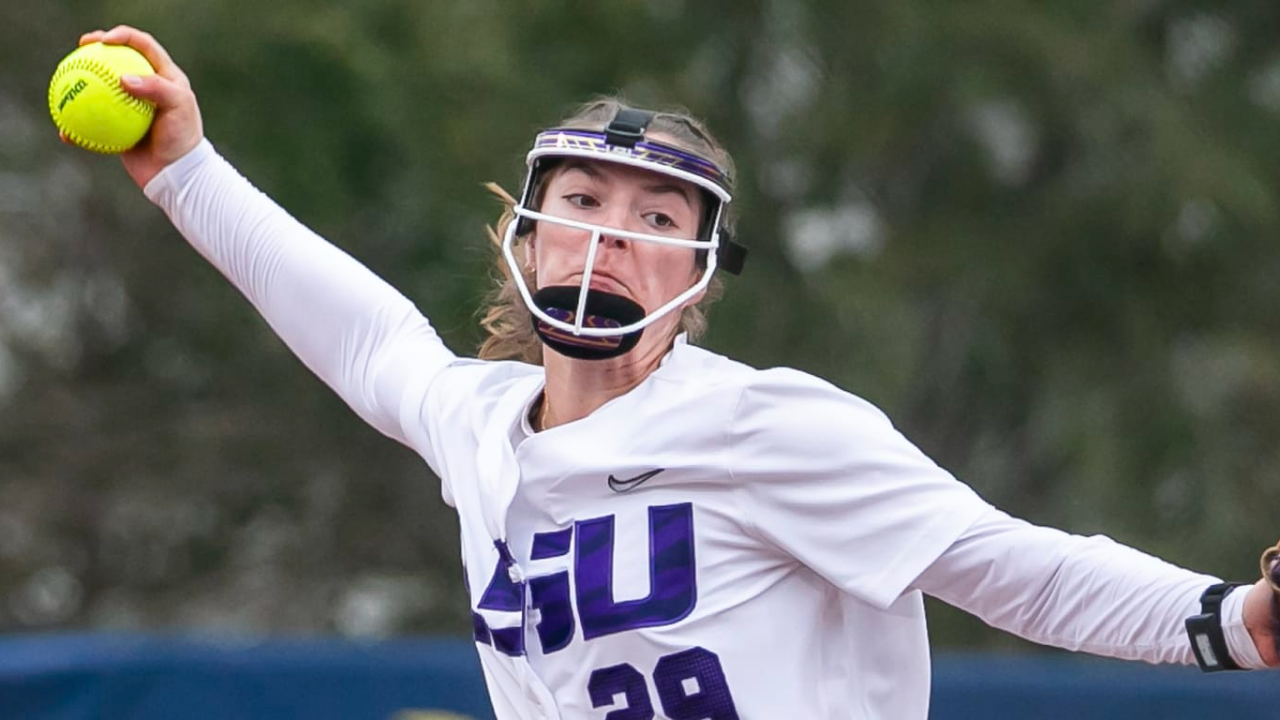 Former LSU All-American Pitcher Sydney Berzon commits to OU