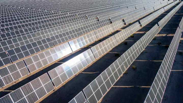 Clean energy investment hits new highs and shows no sign of slowing