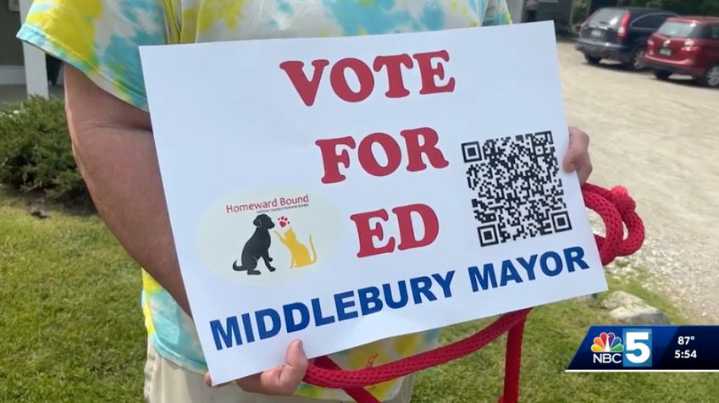 Vermont town hosts first-ever dog mayor election